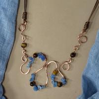 Collana in rame stile boho con pietre dure