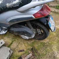 pezzi ricambi per  motorini