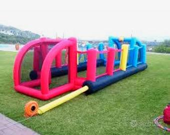 multi gioco gonfiabile 