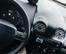 VOLKSWAGEN New Beetle - 1999