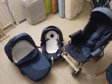 trio enjoy fun chicco