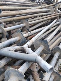 Pali per recinzione anti intrusione