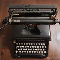 Macchina da scrivere Everest