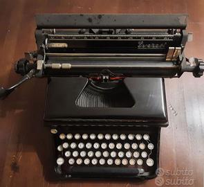 Macchina da scrivere Everest