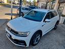 volkswagen-tiguan-2-0-tdi-scr-dsg-sport-r-line