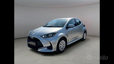TOYOTA Yaris IV 2020 - Yaris 1.5h Active