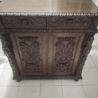 Credenza antica