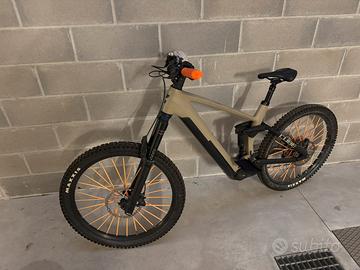 E bike cube 160s carbonio