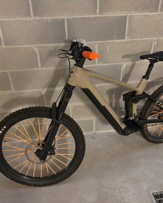 E bike cube 160s carbonio