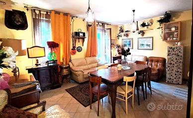 Luminoso mini in piccola palazzina con terrazzo