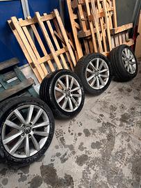 4 cerchi originali volkswagen con bulloni