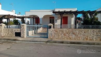 Villa fronte mare disponibilità immediata
