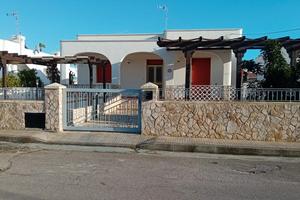 Villa fronte mare disponibilità immediata