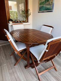 Tavolo in legno teak e sdraio in legno teak
