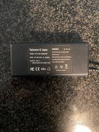 Alimentatore universale LAPTOP con cavo da 5mm