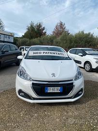 Peugeot 208 BlueHDi 75 5 porte Allure