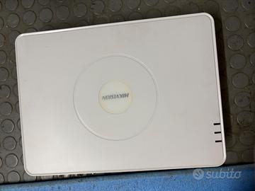 NVR HikVision DS-7108N-SN/P
