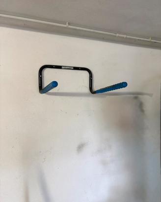 Porta bici da muro