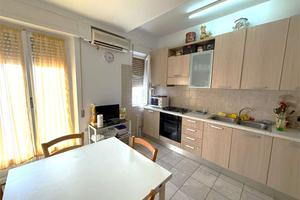 APPARTAMENTO SPAZIOSO CON GARAGE e CANTINA - FERMO