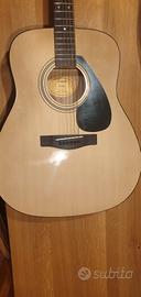 chitarra yamaha