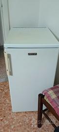 Minifrigo bianco perfettamente funzionante 