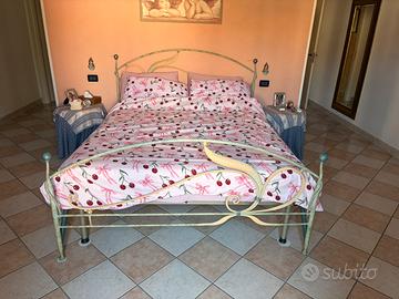 Letto matrimoniale  in ferro battuto