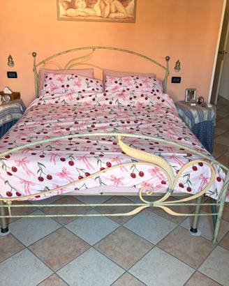 Letto matrimoniale  in ferro battuto
