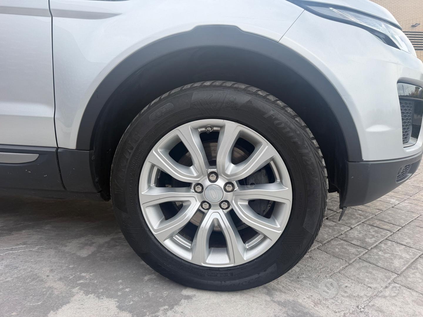 Land Rover Range Rover Evoque 2018 photo 5