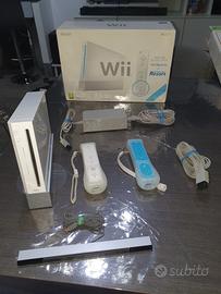 Console Nintendo Wii con accessori e giochi