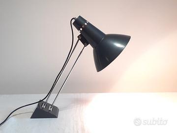 Lampada da tavolo design vintage