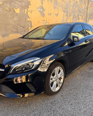 Mercedes-Benz A 180 Classe A Sport Activity editio