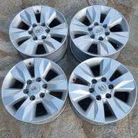 cerchi lega da 17 toyota hilux 