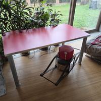 scrivania ikea rossa