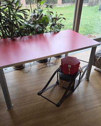 scrivania ikea rossa