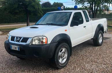 Nissan pick-up Navara 4x4 King-cab