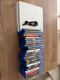 PS4 SLIM CON 25 GIOCHI E DUE JOYPAD