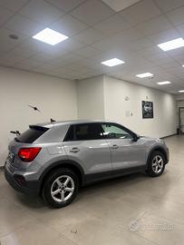 Audi Q2 35 TDI S tronic Business Advanced