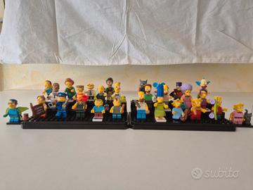 Collezione di 28 minifigure simil Lego dei simpson