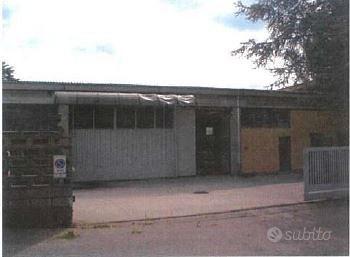 Capannone di 1420 mq + 260 mq uffici/abitazione