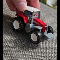Trattore in plastica