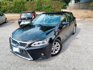 Lexus CT 200h