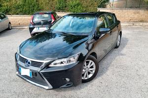 Lexus CT 200h
