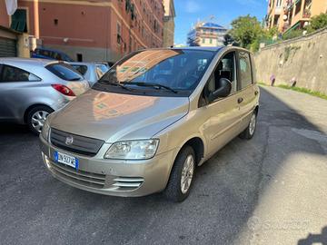 Fiat multipla 1.6benzina metano 6posti