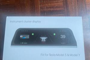 schermo tesla model 3 e y