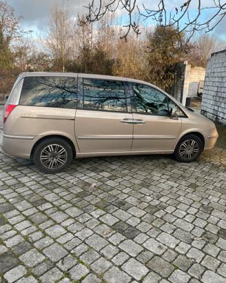 Lancia Phedra 2.2 170 cv. Cambio aut.