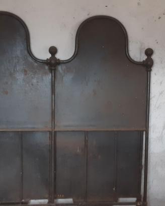 Testata letto antica