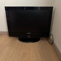 Tv 26 polloci+ smart stick