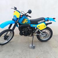 YAMAHA IT 465