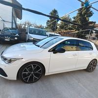 Volkswagen Golf 1.5 eTSI 150 CV EVO ACT DSG R-Line