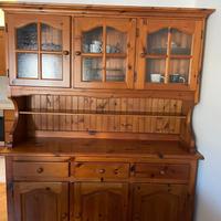 Credenza di legno